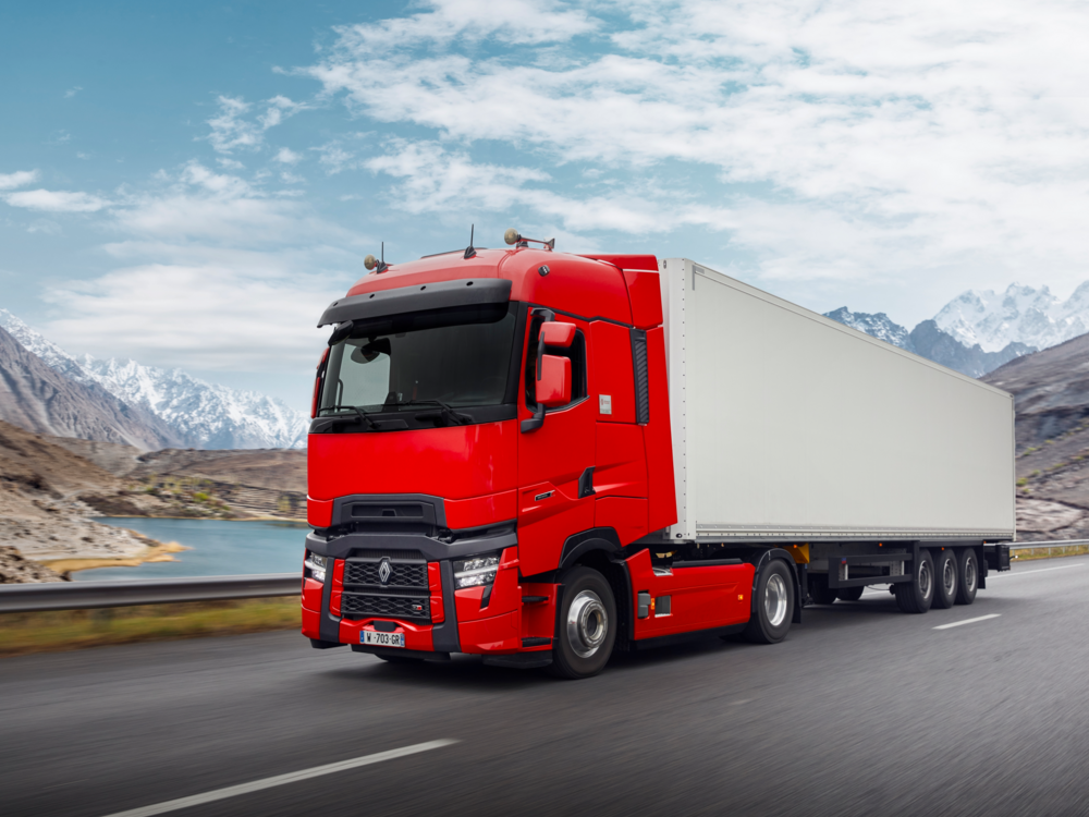 Nijwa-Renault-Trucks-T-high-highway