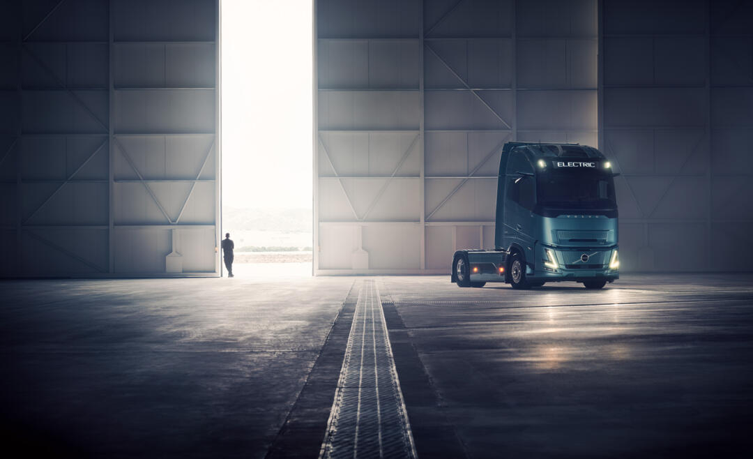 Nijwa_Volvo_FH_Aero_Electric_01