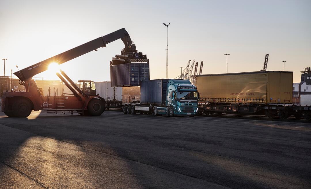 Nijwa-Volvo-FM-Electric-003