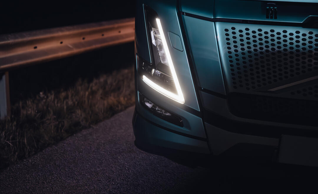 Nijwa_Volvo_FH_Aero_Electric_03