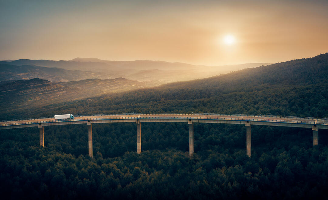 Nijwa_Volvo_FH_Aero_gas-powered_04