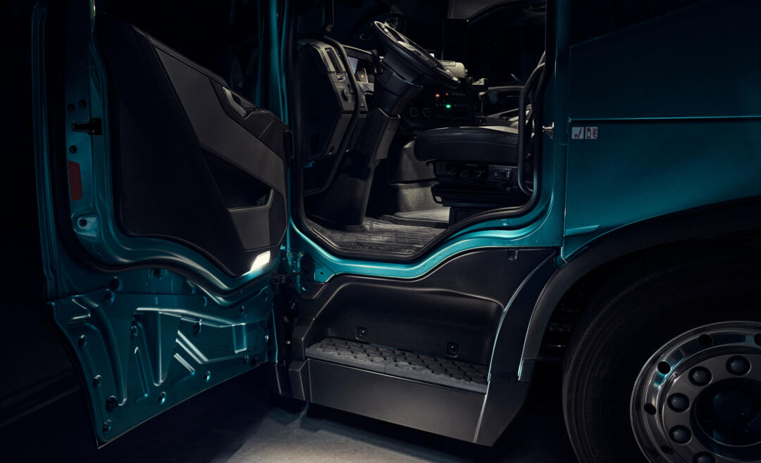 Nijwa_Volvo_FM_Low_Entry_07