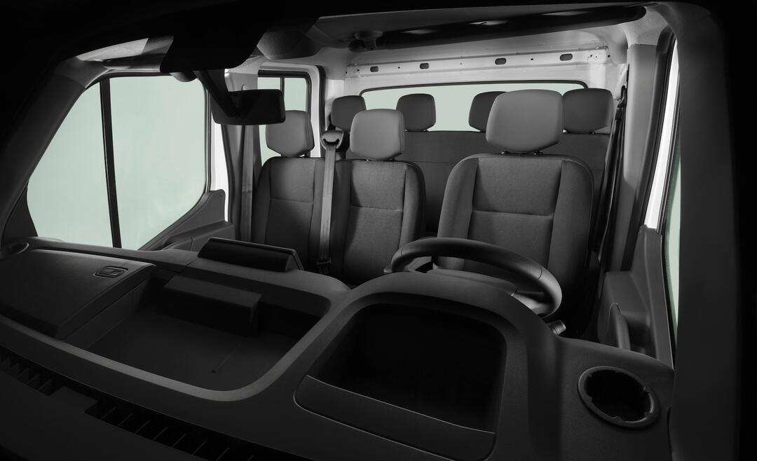 renault-master-bestelwagen-dubbele-cabine