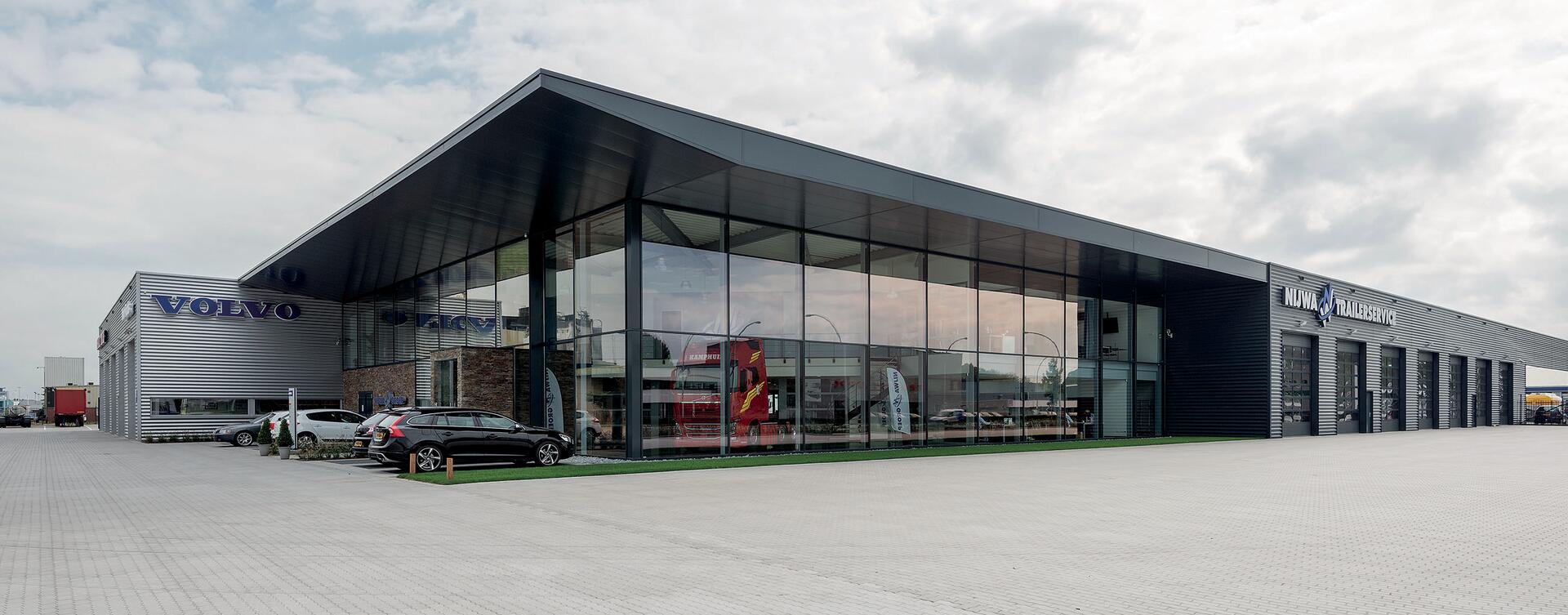 Nijwa vijftig jaar Volvo Trucks-dealer