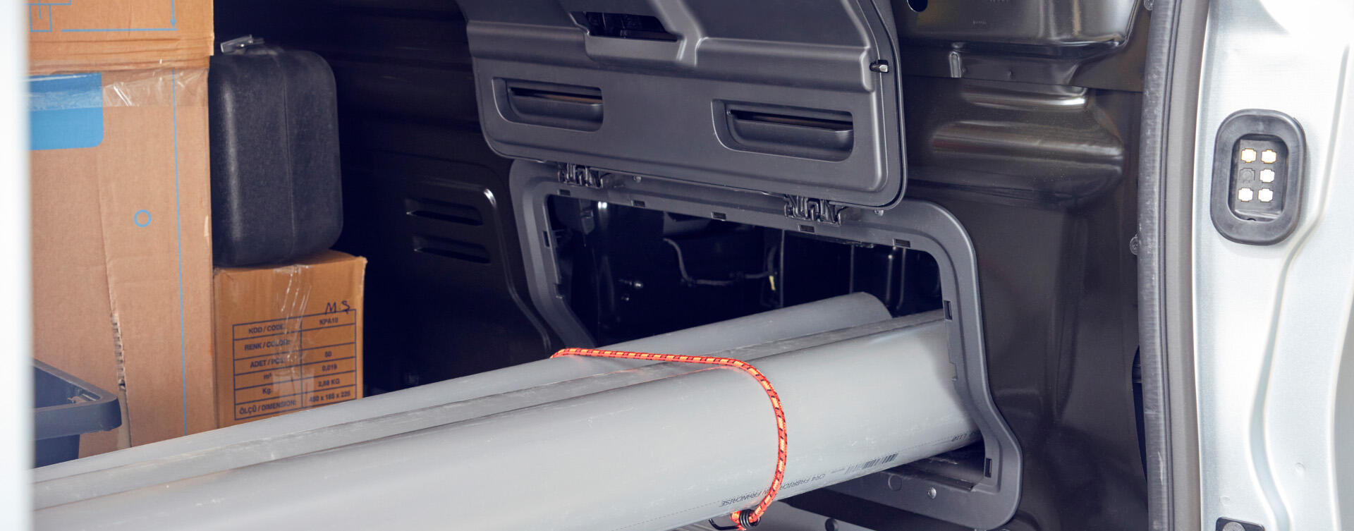 Nijwa-renault-trafic-doorlaadluik