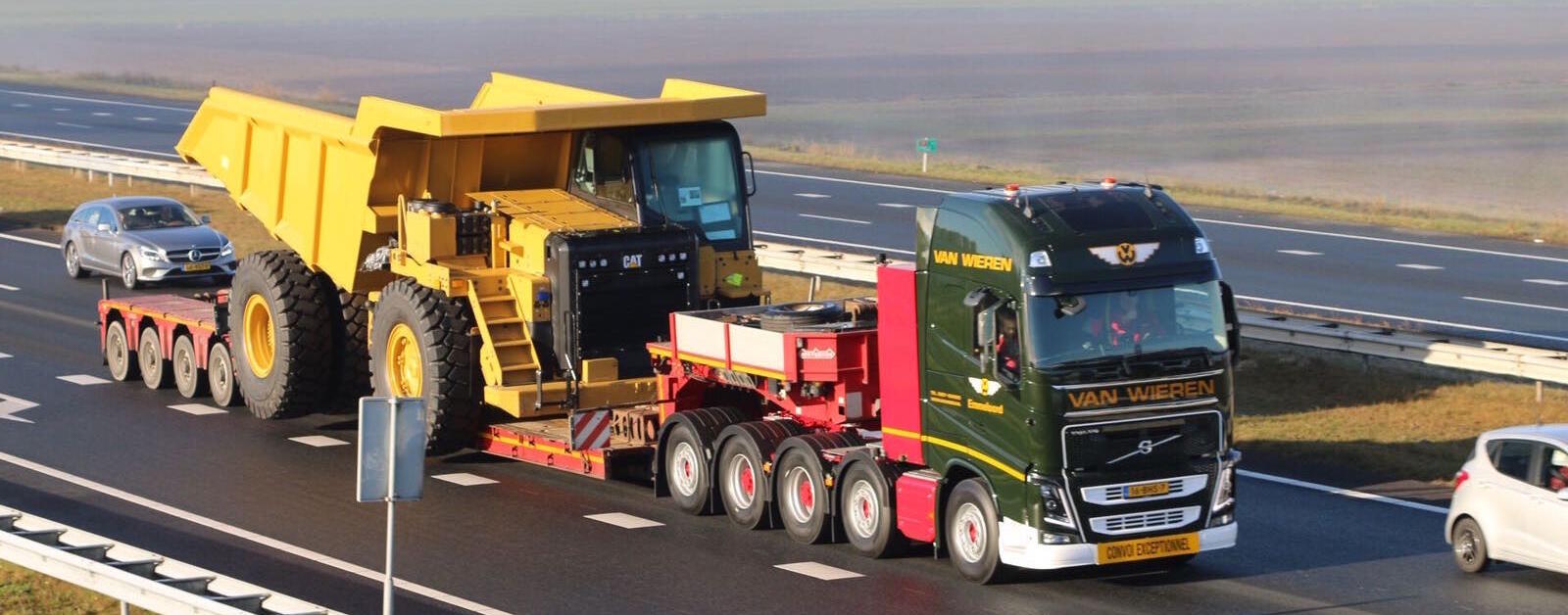 Volvo FH16 750 pk 10x4 Tridem met kruipversnellingen voor Van Wieren Special BV