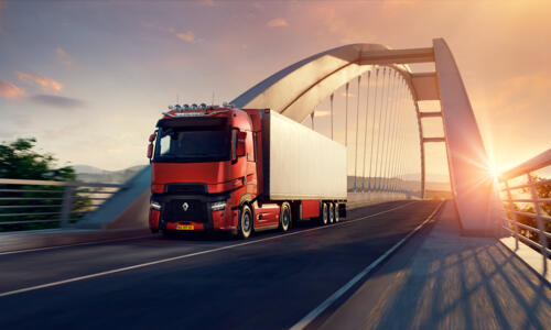 Nijwa-Renault-Trucks-T-T-High-7