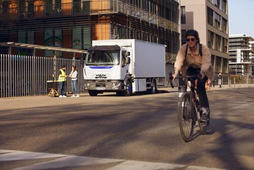 Nijwa_Renault_Trucks_E_Tech_D_in_the_city