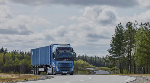 volvo-fh-truck-met-branstofcel-op-waterstof