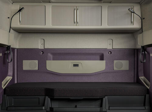 Nijwa-Volvo-FM-Cabine-Bed-2