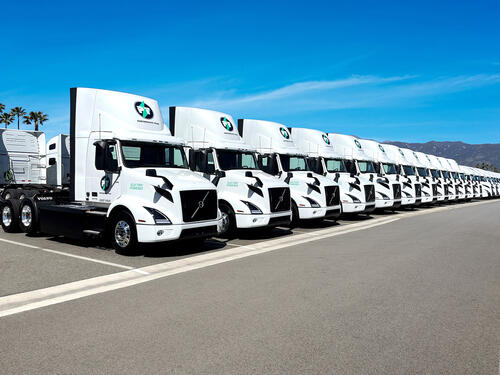 volvo-vnr-electric-maersk-lineup