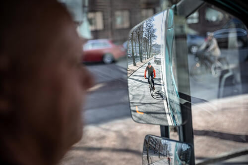 volvo-fm-spiegel-met-botswaarschuwing