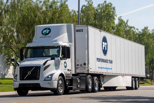 volvo-vnr-electric-maersk