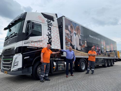volvo-fh-lng-nedcargo-overhandiging