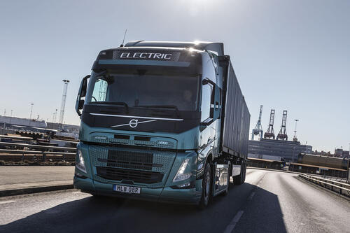 volvo-fm-electric-op-weg