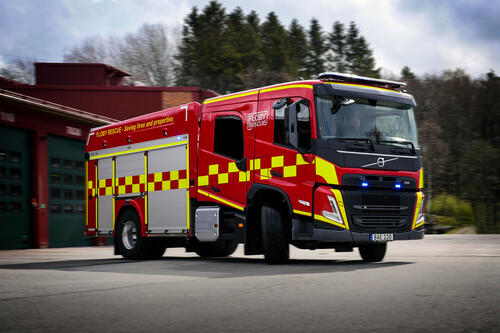 Nijwa-Volvo-FM-Crew-Cab
