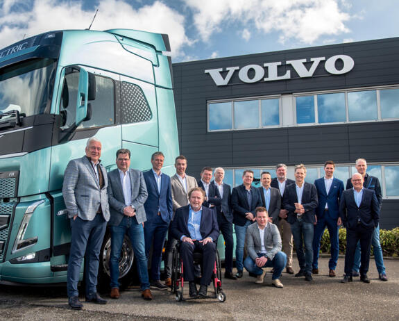 Volvo_dealercontract_CAS8331_header Volvo_dealercontract_CAS8331_header
