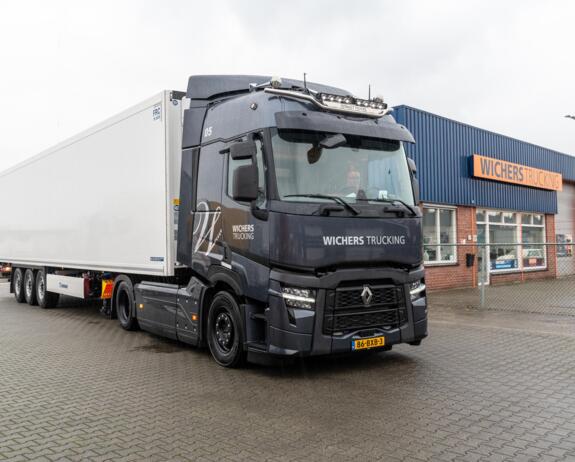 Wichers Trucking Renault Trucks T header