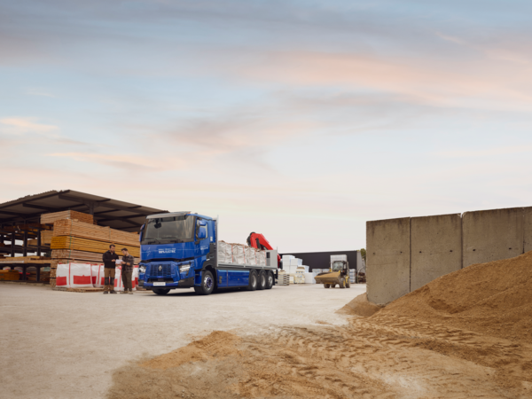 Nijwa-Renault-Trucks-E-tech-C-bouw-laden Nijwa-Renault-Trucks-E-tech-C-bouw-laden